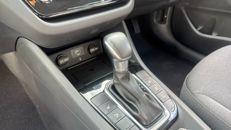 Hyundai IONIQ 1.6 GDi Hybrid Premium 5dr DCT Hybrid Hatchback